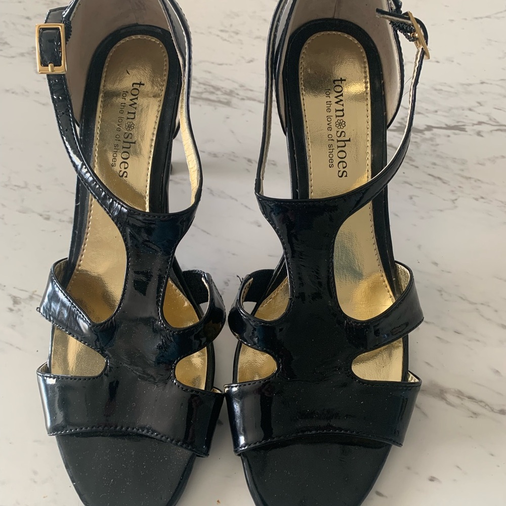 4/$20 Town Shoes Black Women's Sandals A3